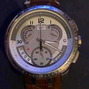 PRE-OWNED men’s watch